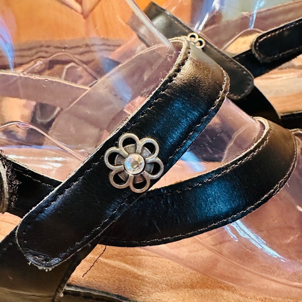 Romika Black Women's Sandals with Bejeweled Floral Accent Size 39/US 8-8.5 - Picture 8 of 13